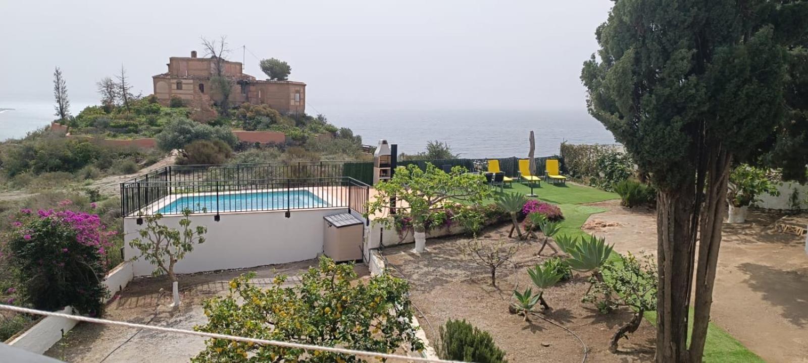 Villa La Torrecica, Con Caracter Andaluz Y Magnificas Vistas Al Mar Y Sierra Nevada Salobreña Exterior foto