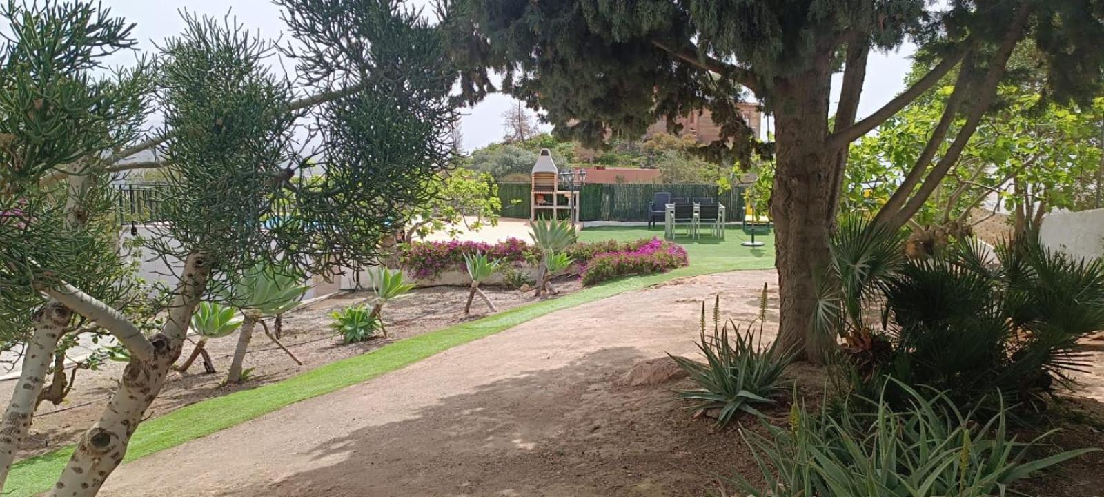 Villa La Torrecica, Con Caracter Andaluz Y Magnificas Vistas Al Mar Y Sierra Nevada Salobreña Exterior foto